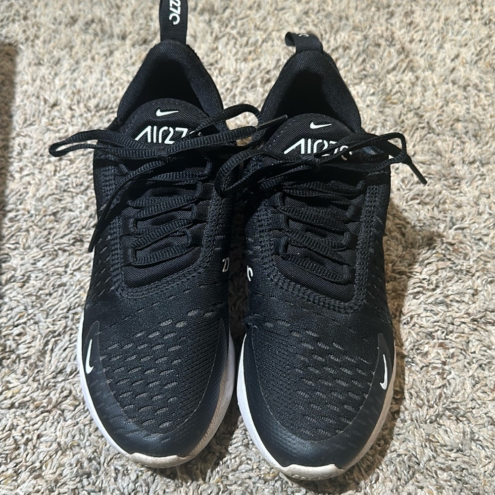 Black Nike Airmax 270